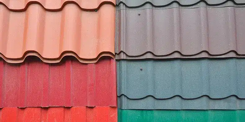 Comparison of metal roofing panels and tiled roof profiles in different colours